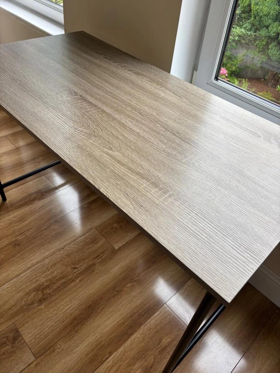 Office desk - Image 2