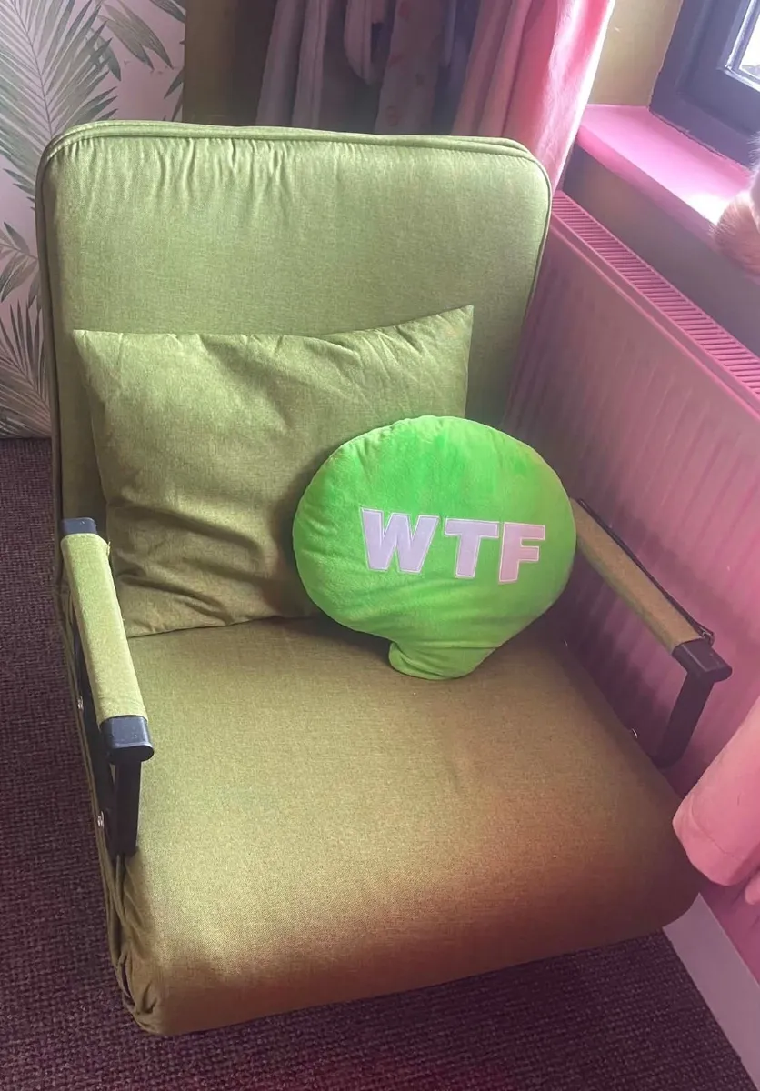 bed chair  as new - Image 1