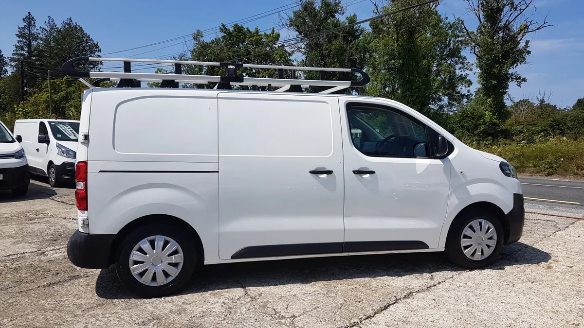 Citroen Dispatch 2021 SWB 115KM MINT VAT INVOICE - Image 4