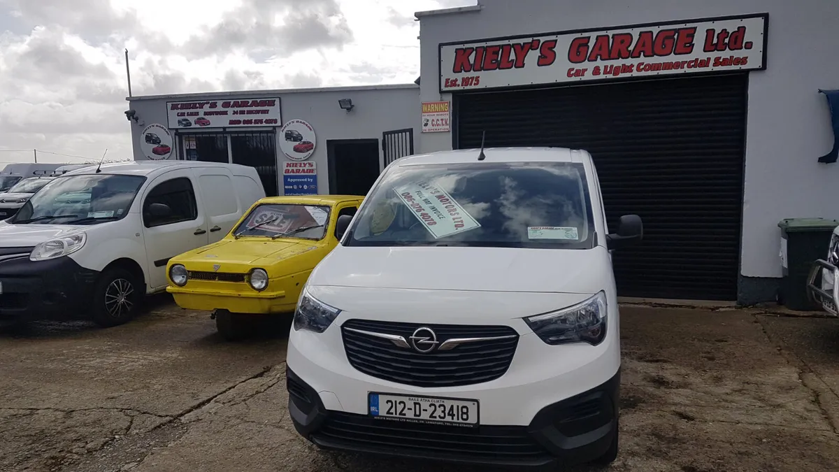 Opel Combo 212D MAXI MINT VAT INVOICE - Image 3