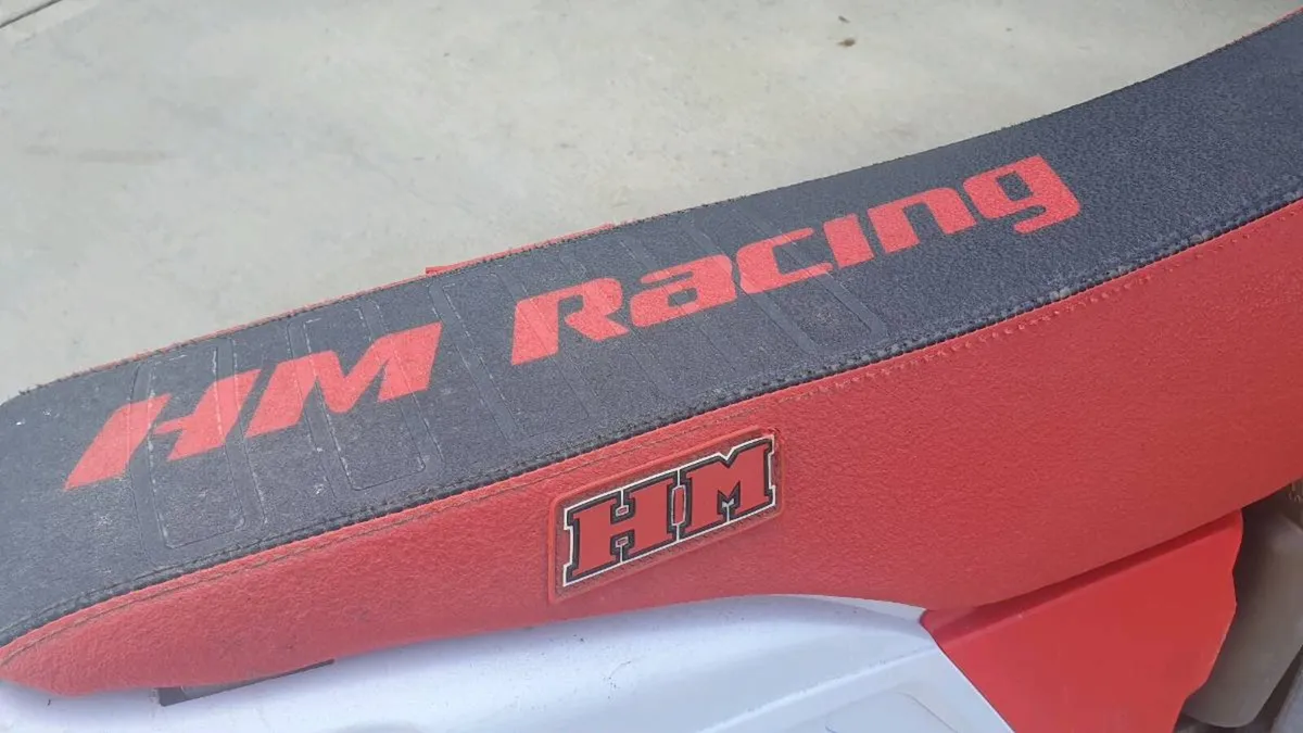 Motorcycle - Image 4