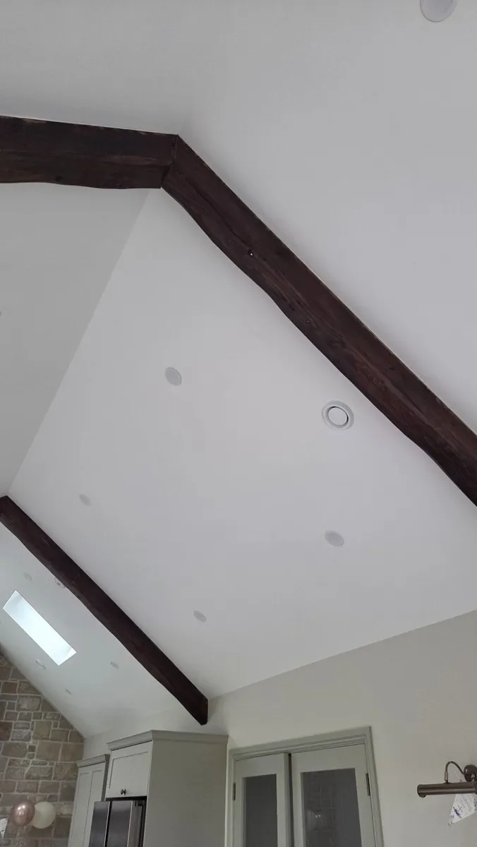 Reclaimed and treated solid timber beam - Image 4