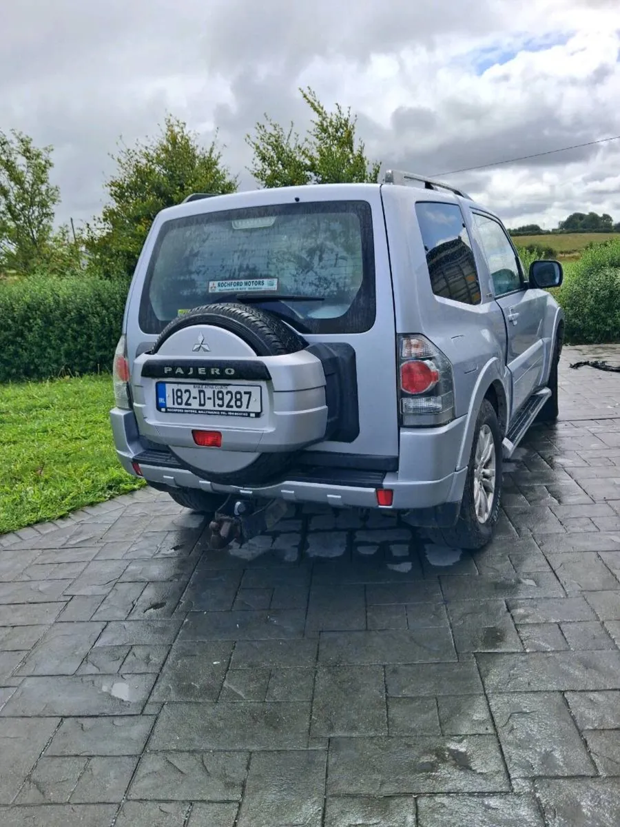 Mitsubishi pajero 3.2 - Image 2