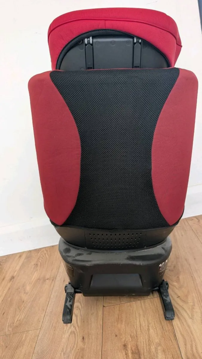 Joie 360 car seat - Image 3