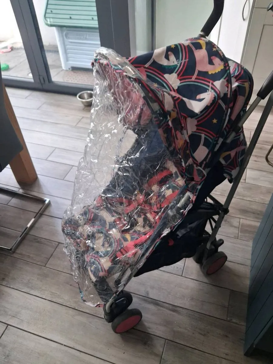 Cosatto stroller - Image 4
