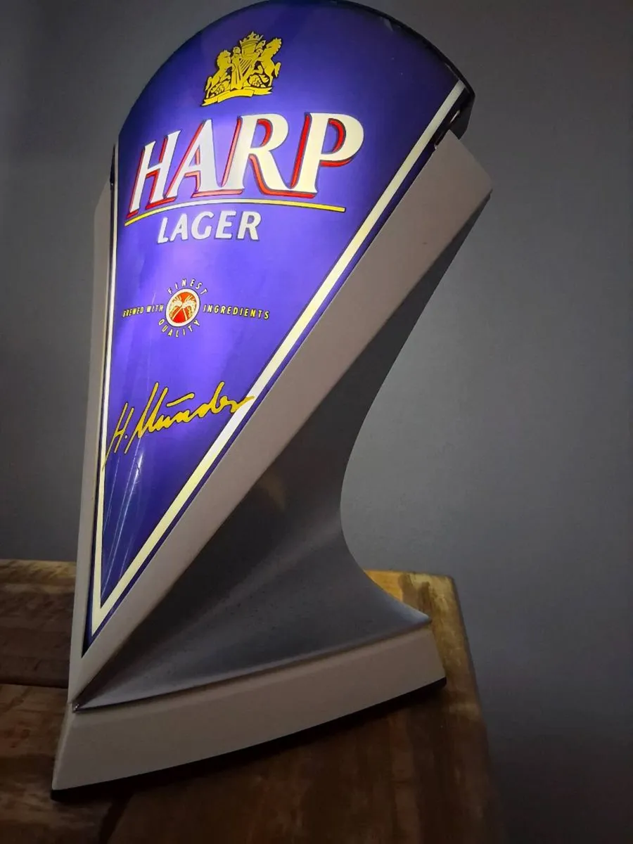 Vintage 1992 HARP LAGER Font Light - Image 3