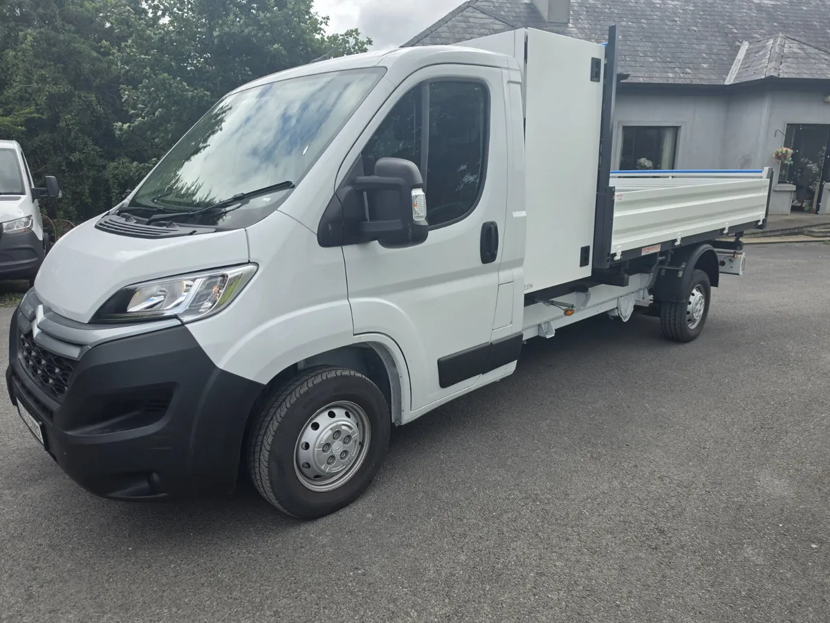 2025 CITROËN RELAY 3 WAY TIPPER - Image 4