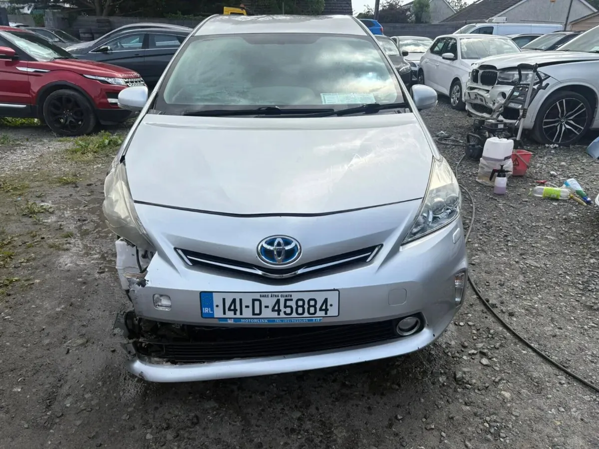 2014 Toyota Prius 7 Seats 1.8 Hybrid - Image 2