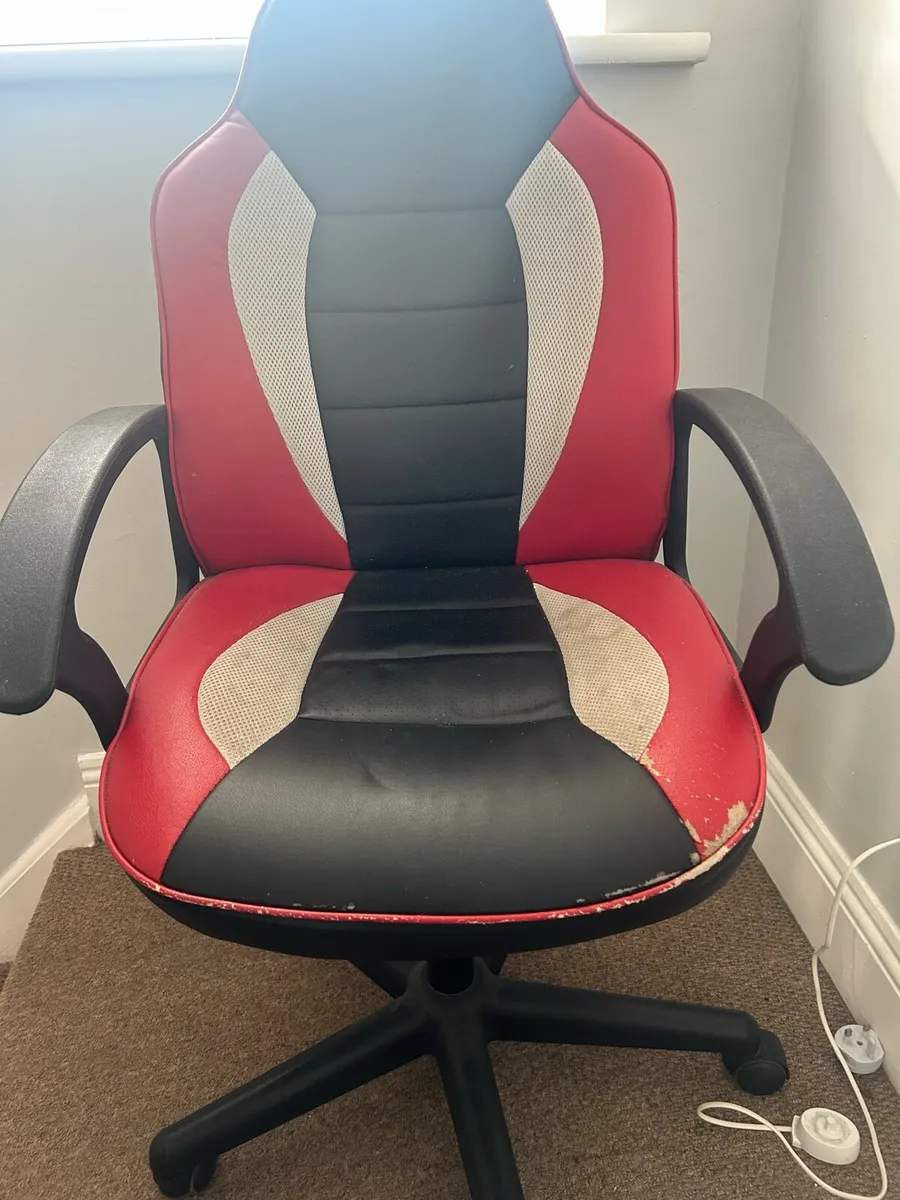 Gaming chair