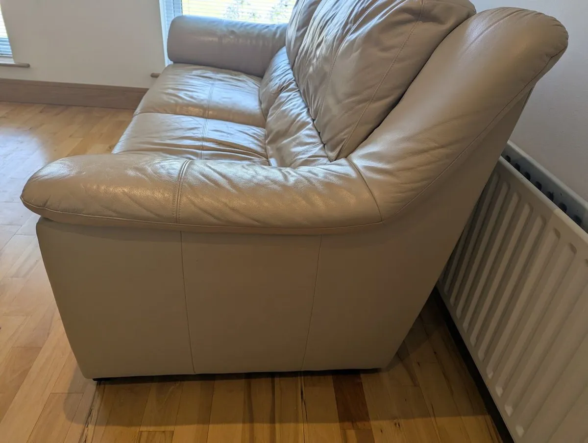 Leather Suite for Sale – €1000 (Collection Only) - Image 2