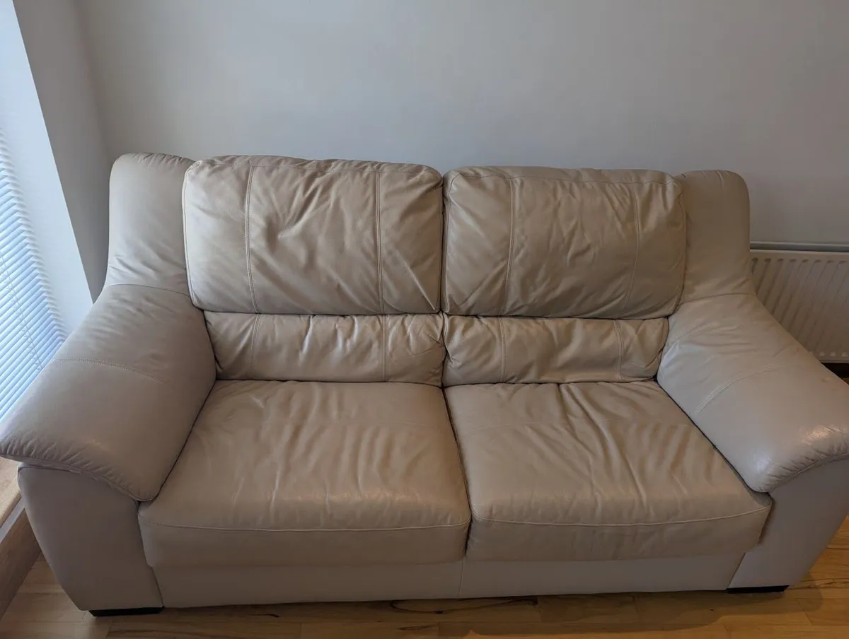 Leather Suite for Sale – €1000 (Collection Only) - Image 4