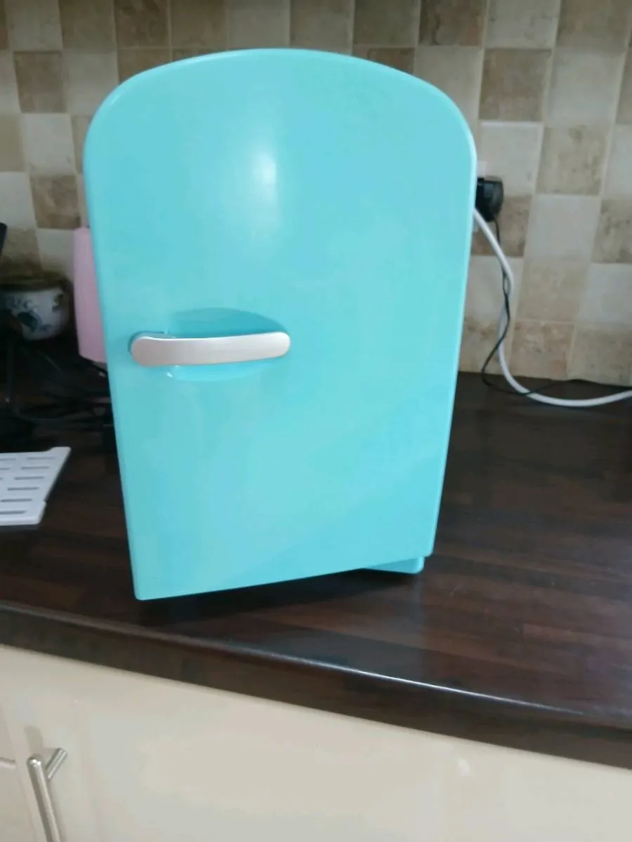 MINNI FRIDGE ELECTRIC - Image 4