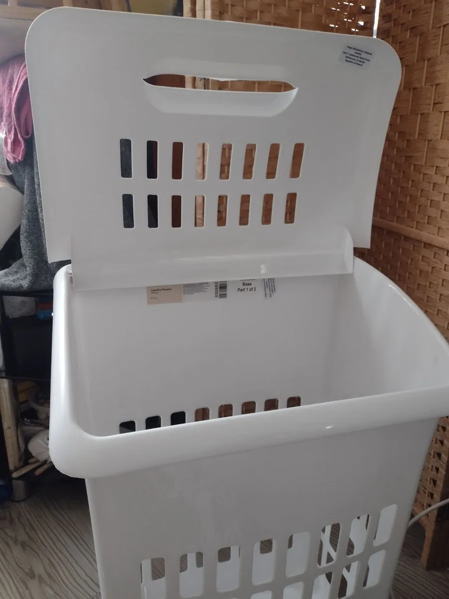 Large new heavy laundry hamper with lid - Image 2