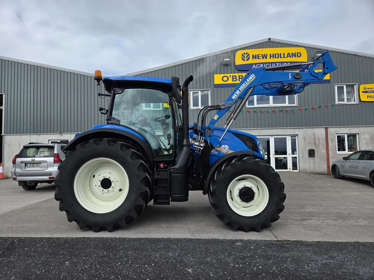 2018 New Holland T6.145 - Image 1