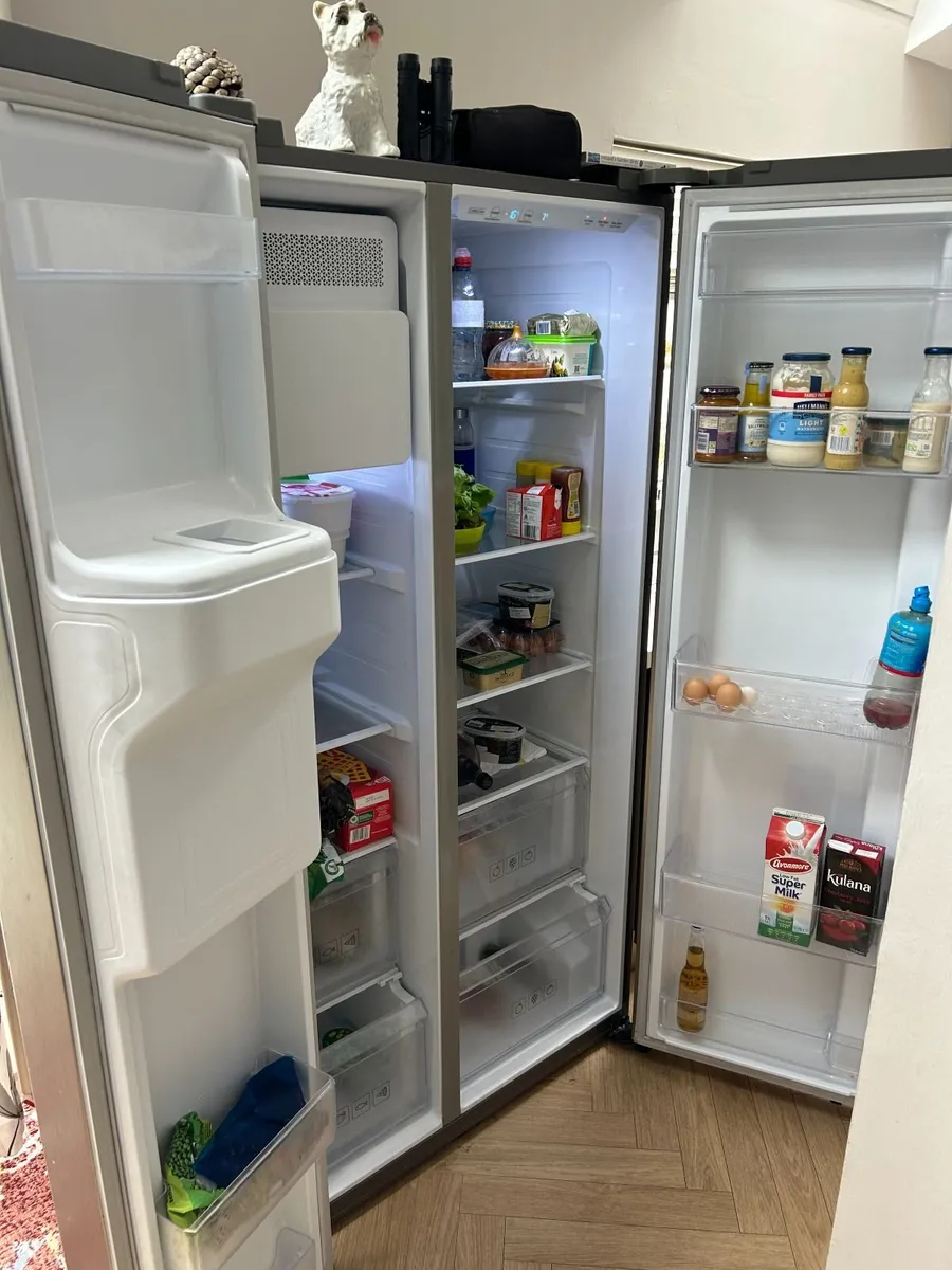 AmericanFridge/Freezer Samsung A Rated - Image 2