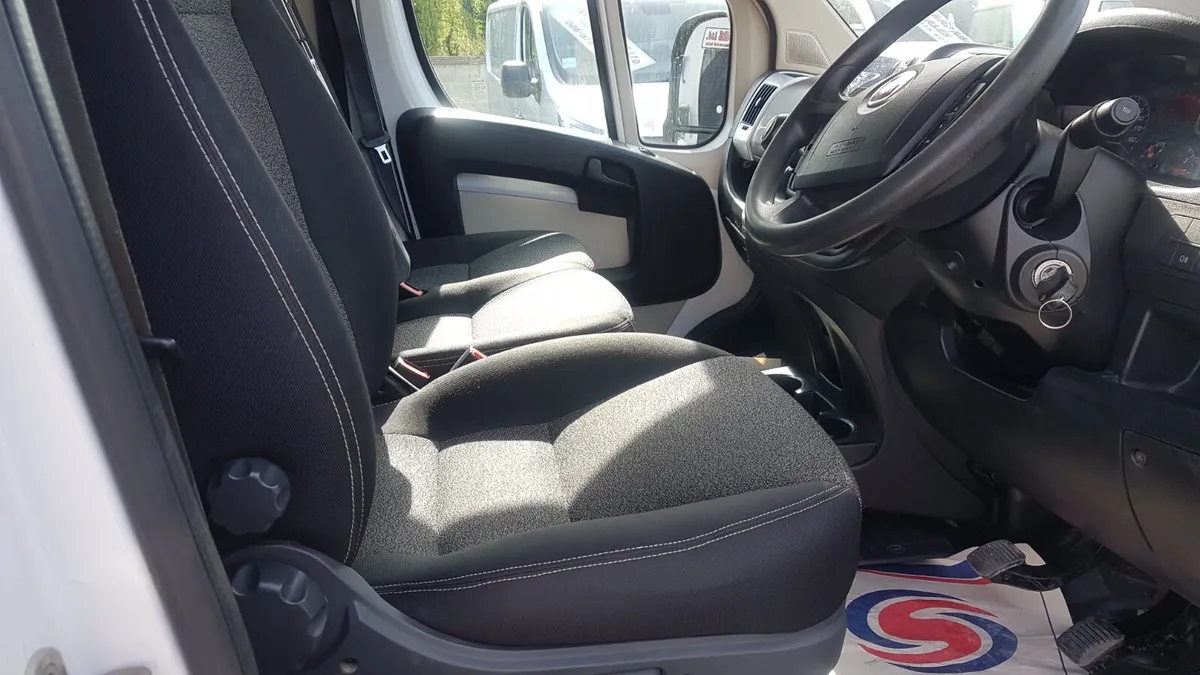 Fiat Ducato TIPPER 2018 LOW KM VAT INVOICE - Image 4