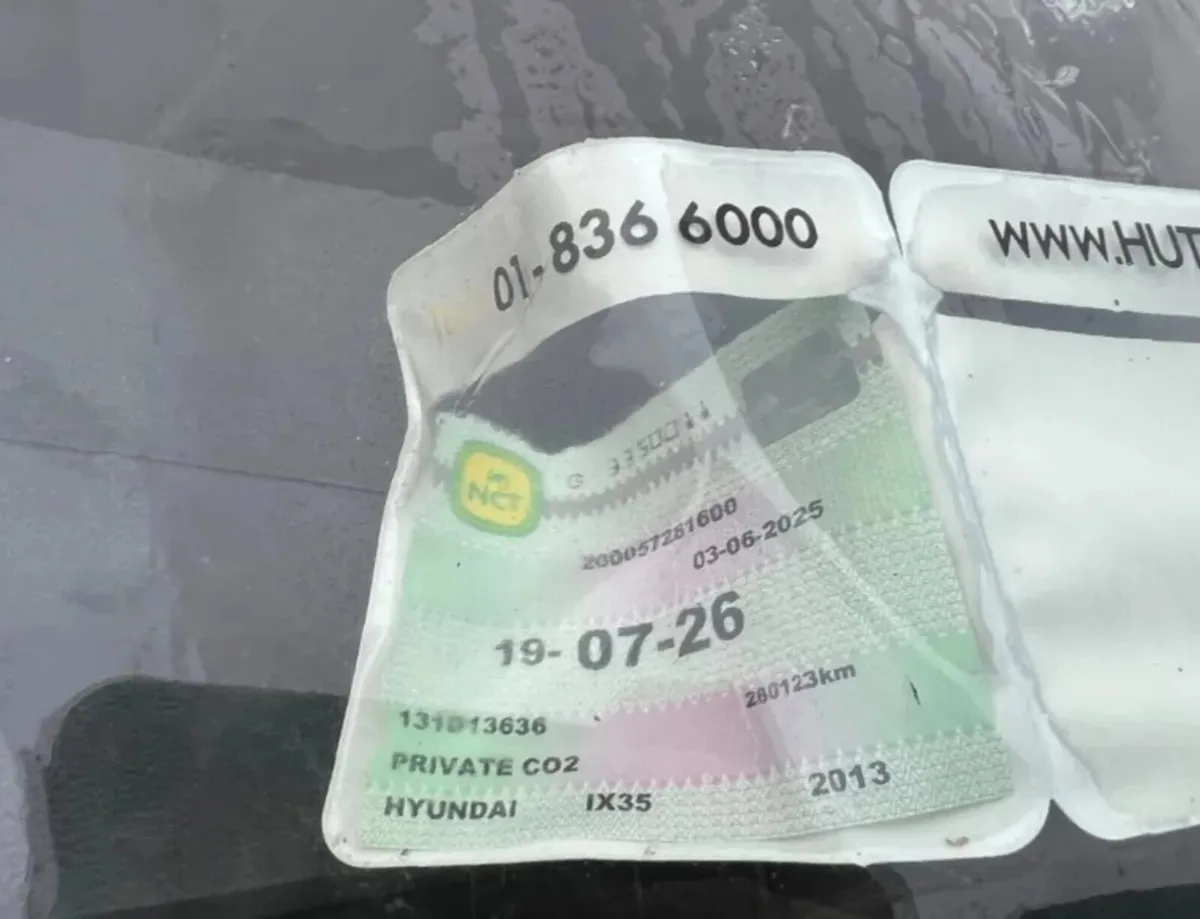 2013 Hyundai ix35 1.7 Diesel very light damage - Image 2
