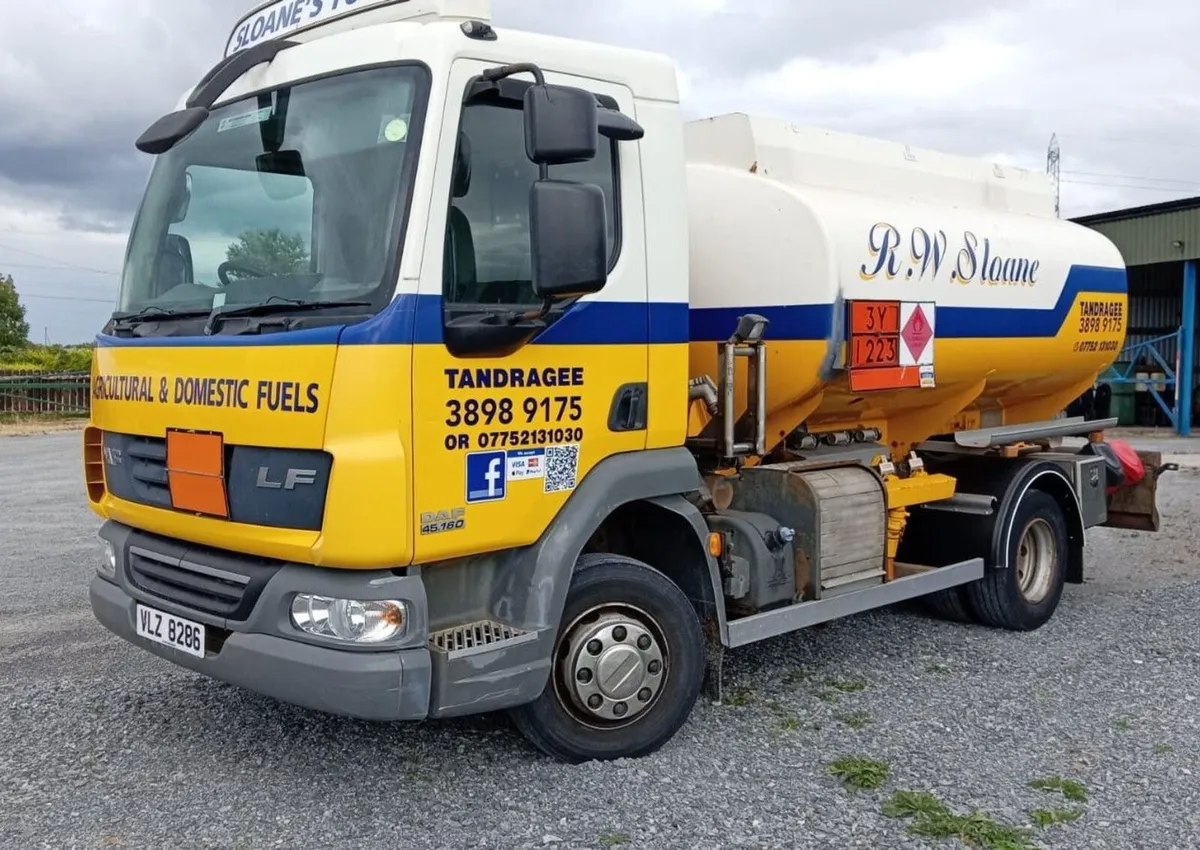 DAF 45.160 FUEL OIL TANKER  =YEAR  2008  . - Image 1