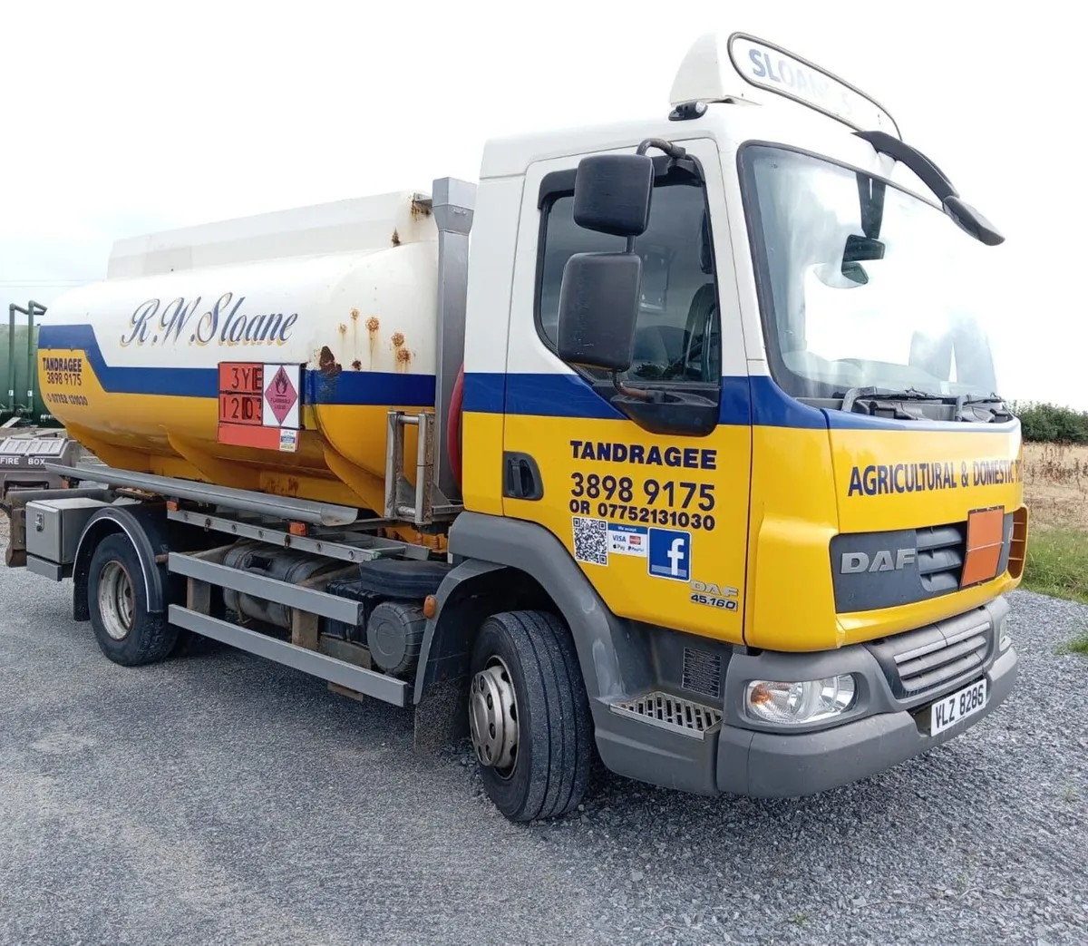 DAF 45.160 FUEL OIL TANKER  =YEAR  2008  . - Image 2