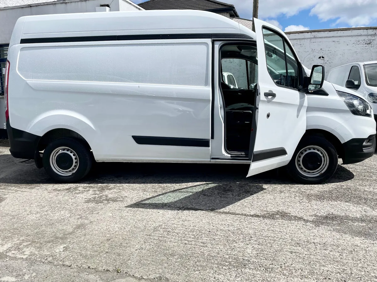 Ford Transit Custom 300L2H2 2.0TDCI 130PS H/R,2023 - Image 3