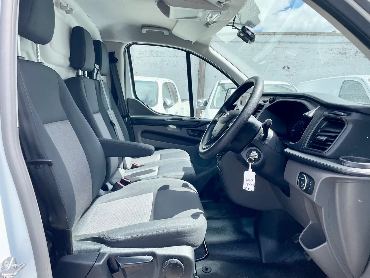 Ford Transit Custom 300L2H2 2.0TDCI 130PS H/R,2023 - Image 4