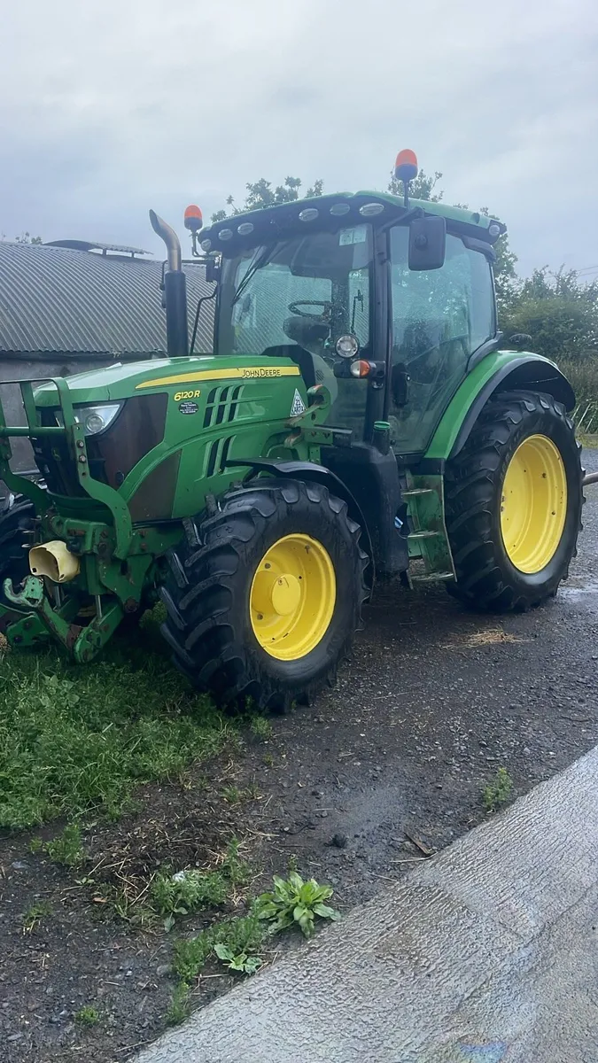 John Deere 6120r - Image 1