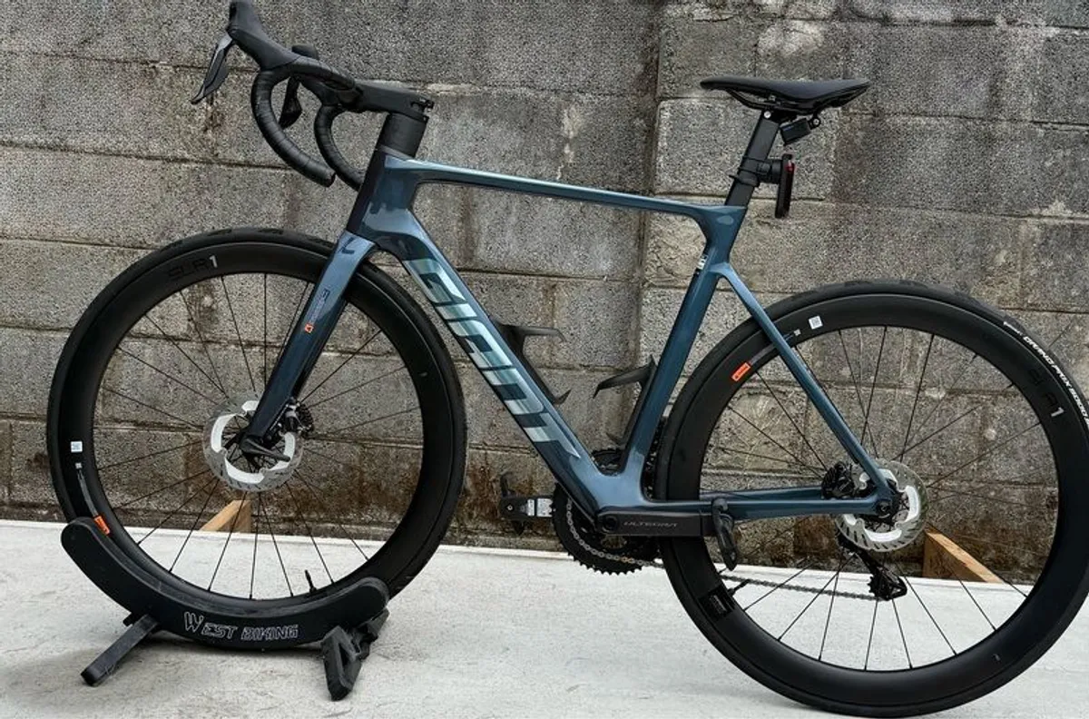 Giant propel advanced pro 2025 Aero road bike - Image 1