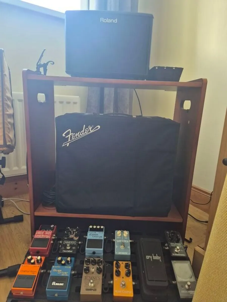 Amp Stands - Image 2