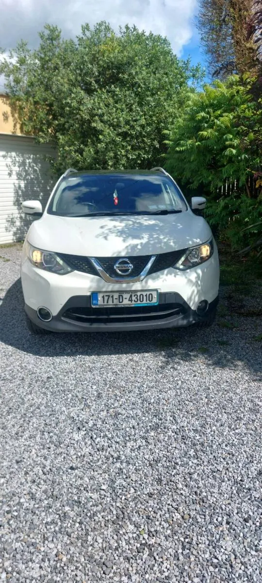 NISSAN QUASQUI VAN - Image 2