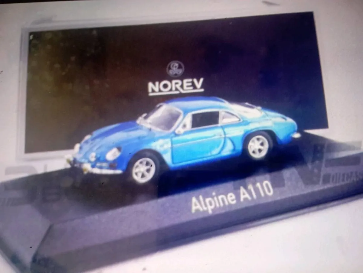VINTAGE 1969 RENAULT ALPINE {A110} DIE-CAST MODLE - Image 1