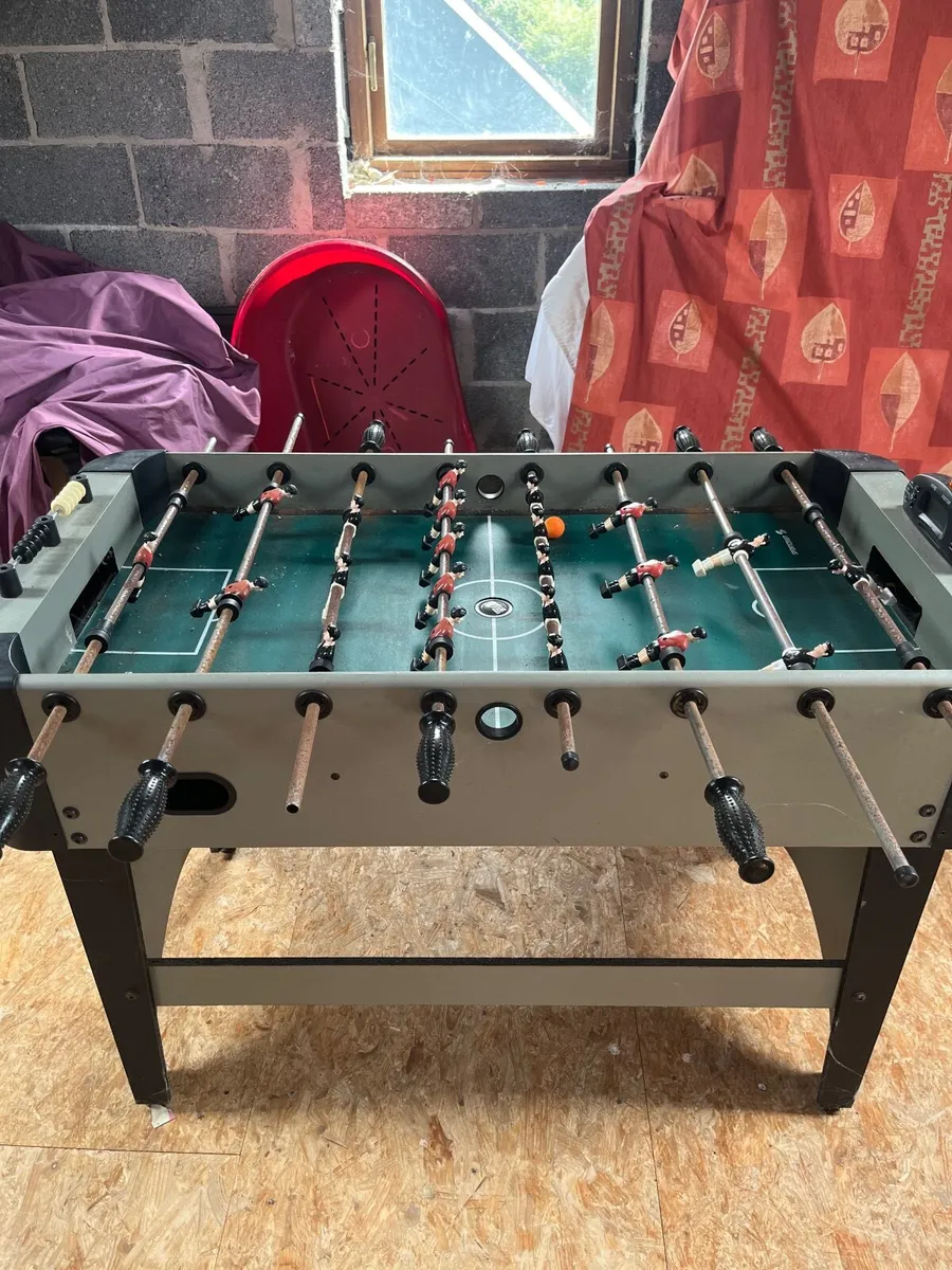 Foosball table - Image 1