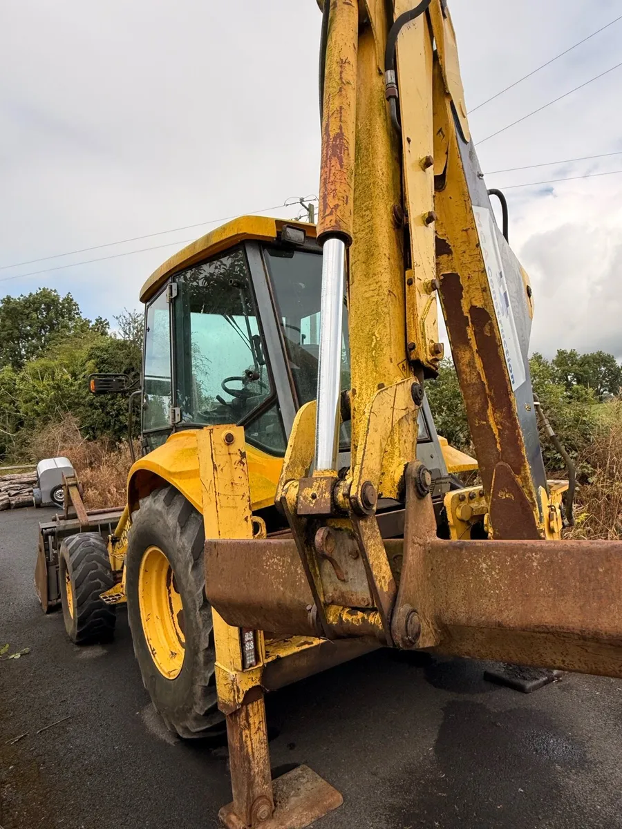 NewHolland Backhoe NH95 Digger - Image 3