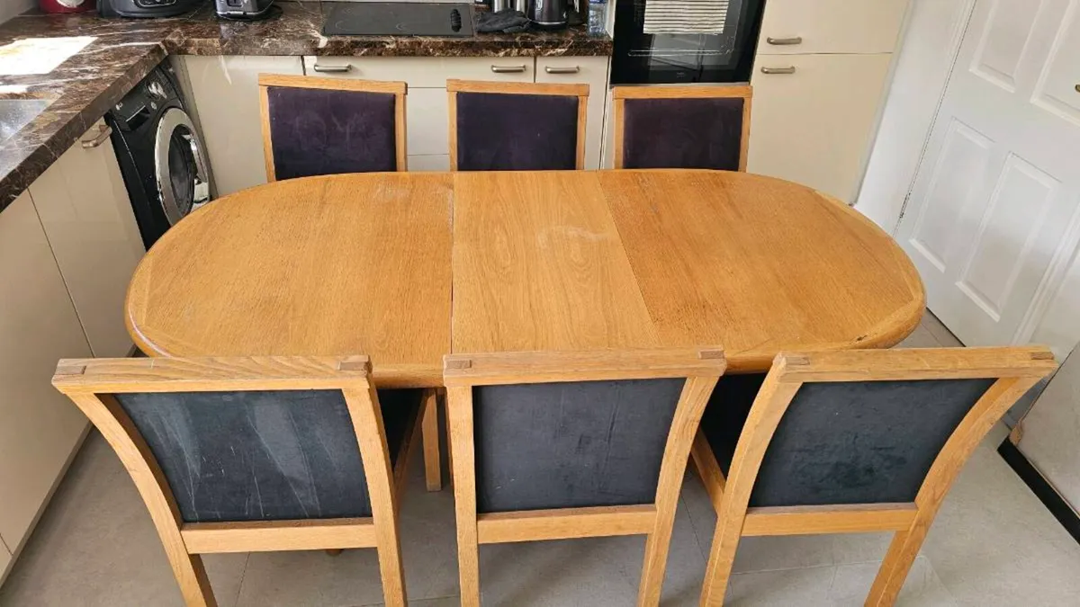 Dining table and chairs - Image 2