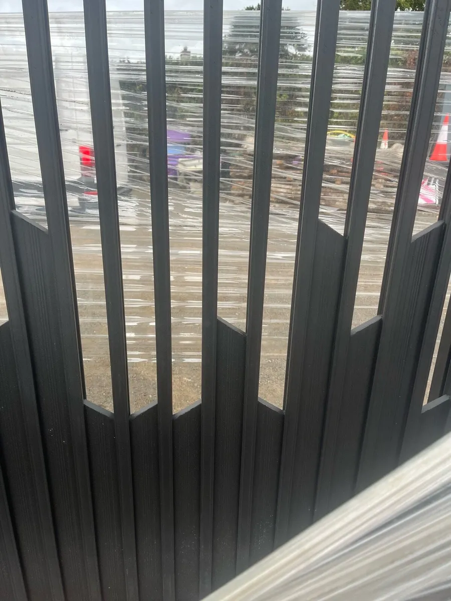 32 ft electric sliding gate 6ft high - Image 2