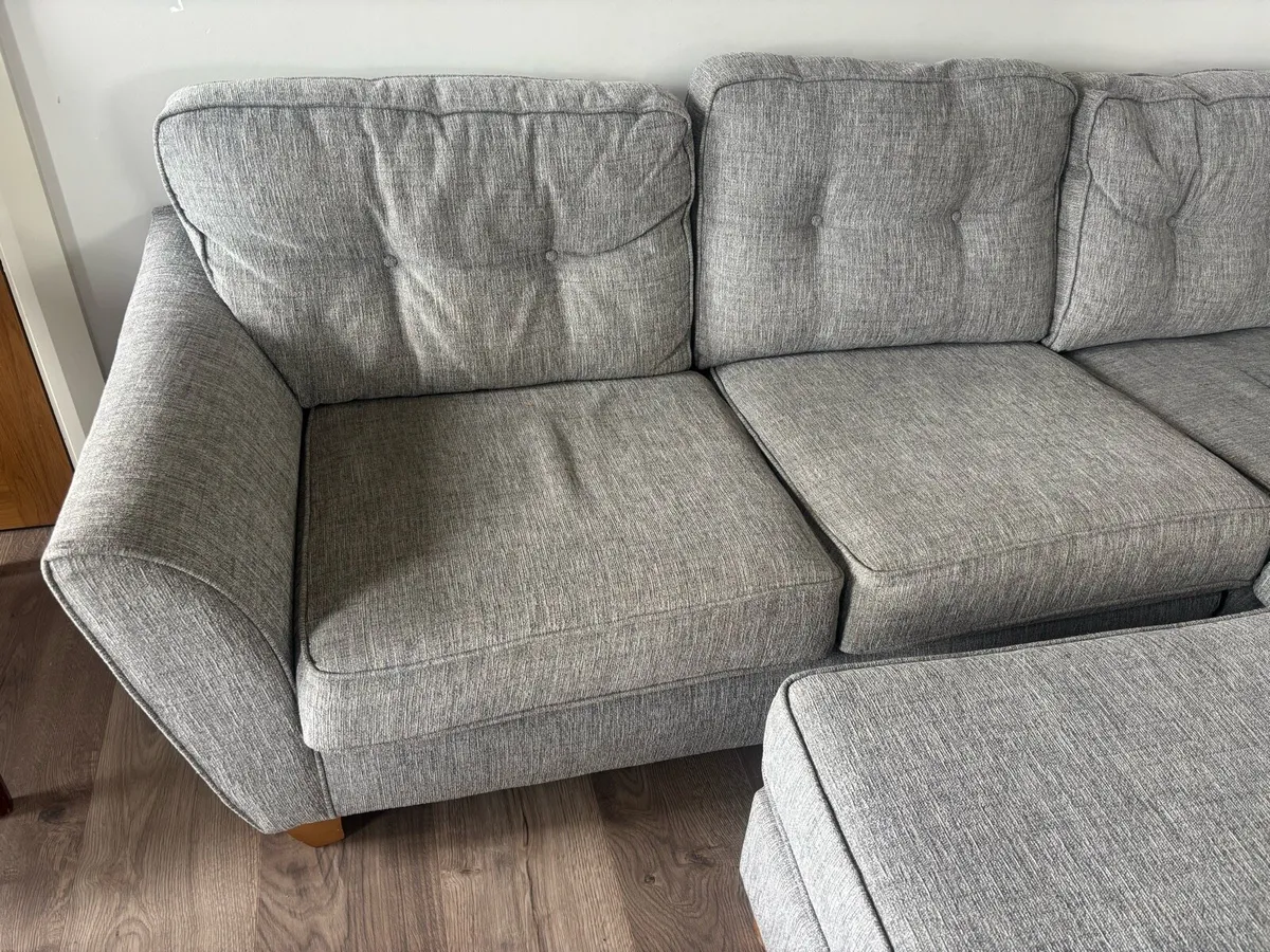 L-shaped couch - Image 2