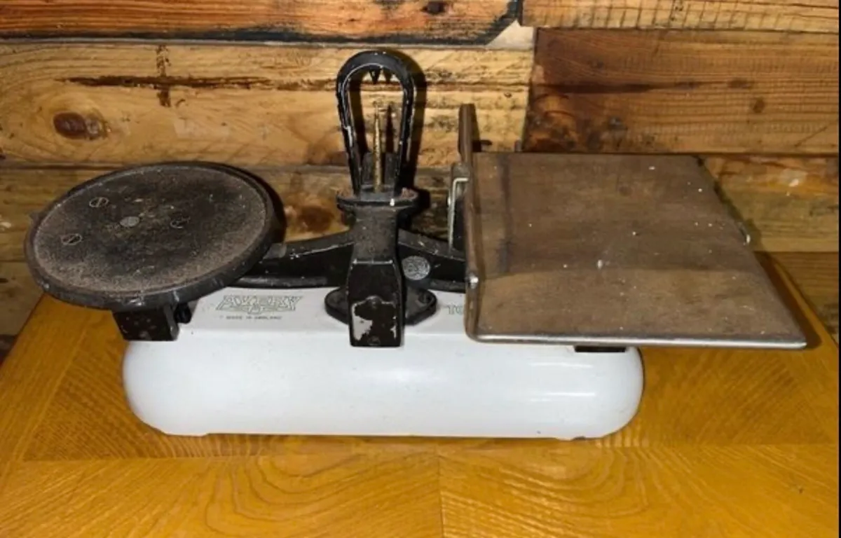 Vintage Scales by Avery - Image 2