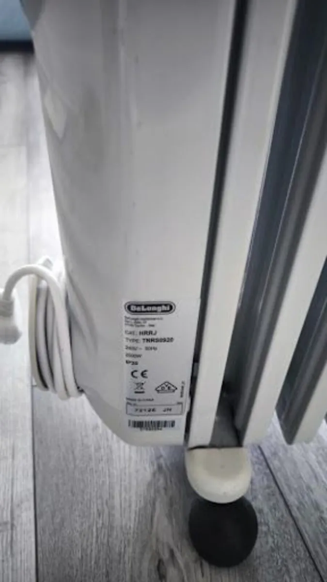 De'Longhi Radia S 2000W Oil-Filled Radiator - Image 2
