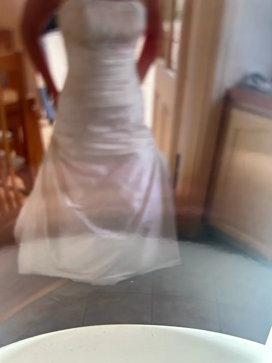 Wedding dress - Image 1