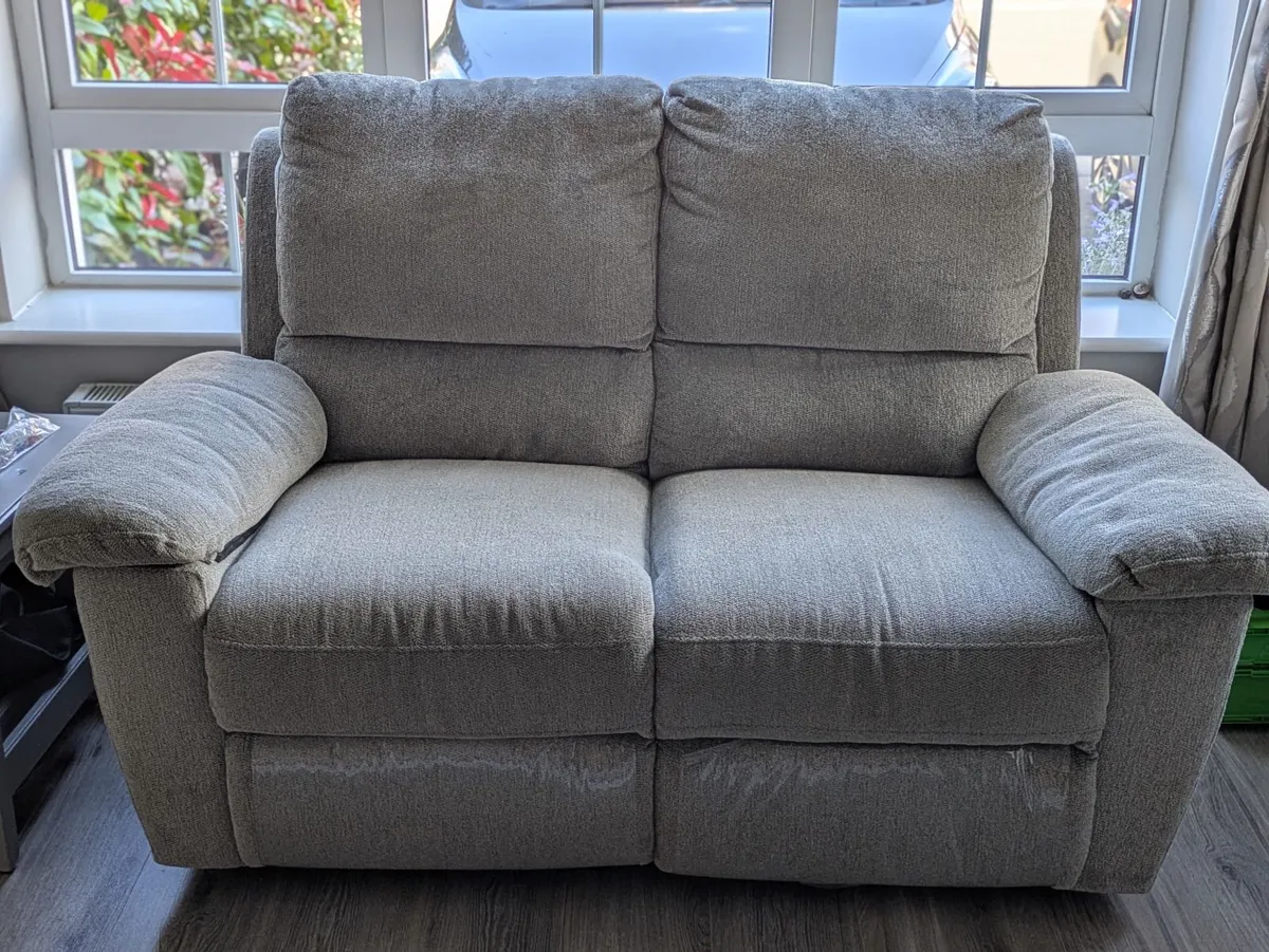 3+2 Recliner sofas - Image 1