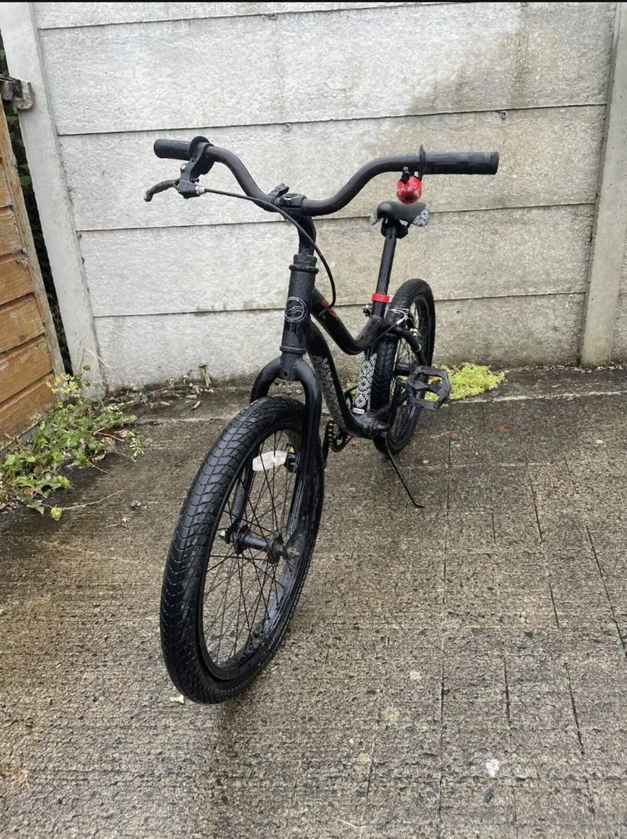 Giant Moda 20-Inch Kids' Bike - Image 2