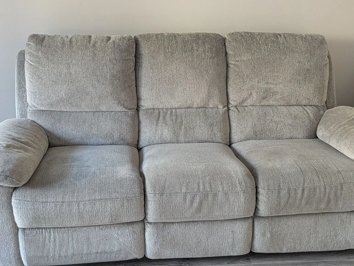 3+2 Recliner sofas - Image 2