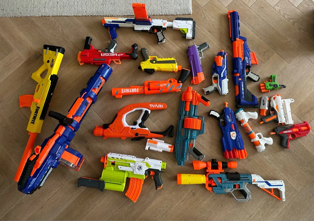 Large Nerf Blaster Bundle - 18 Blasters - Image 1