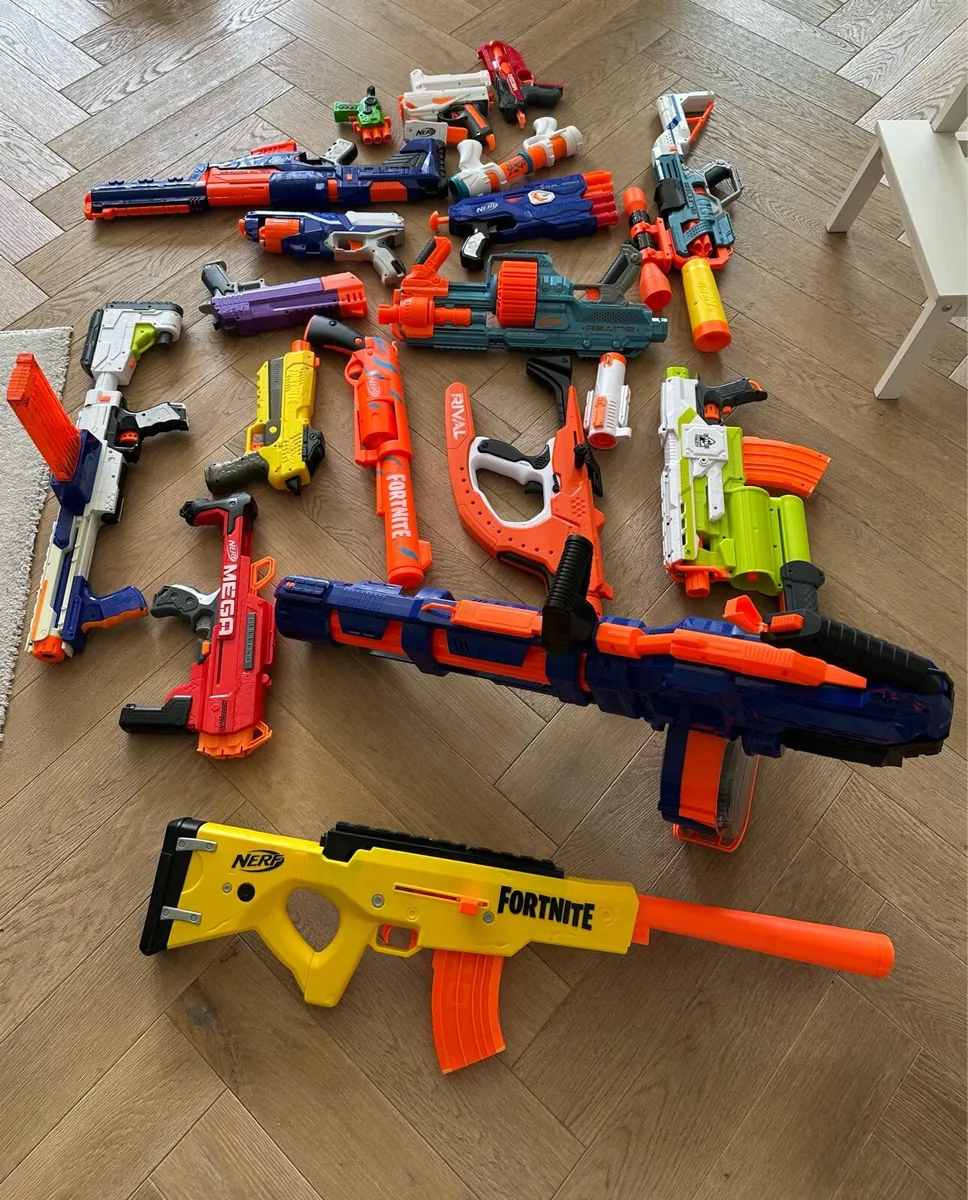 Large Nerf Blaster Bundle - 18 Blasters - Image 3