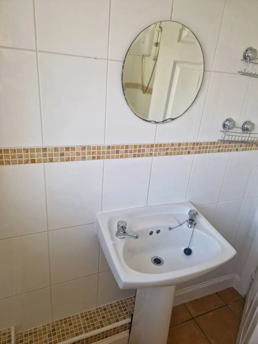 2 Bedroom Apartment Waterford for rent - Image 2