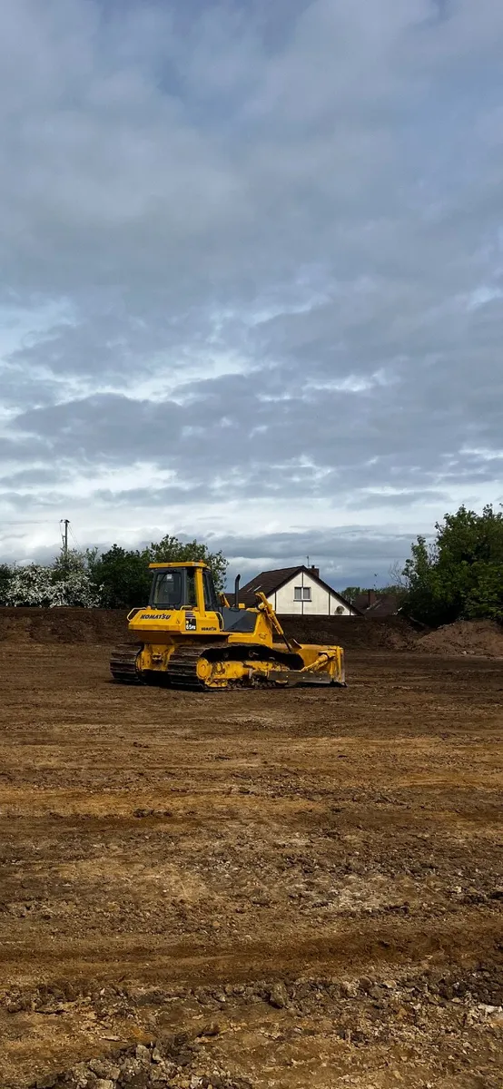Dozer Komatsu D65 - Image 1