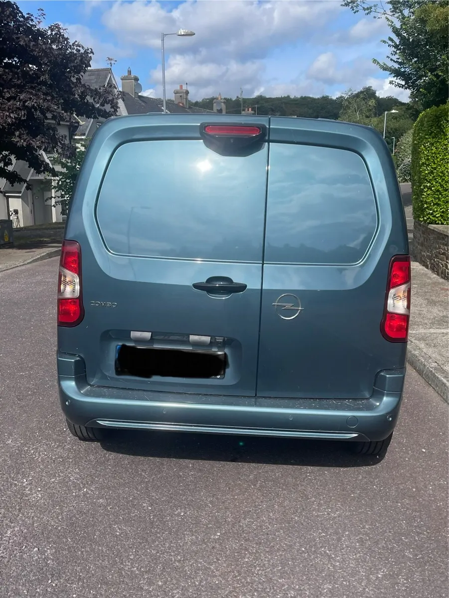 2026 Opel Combo Sportive Automatic - Image 3