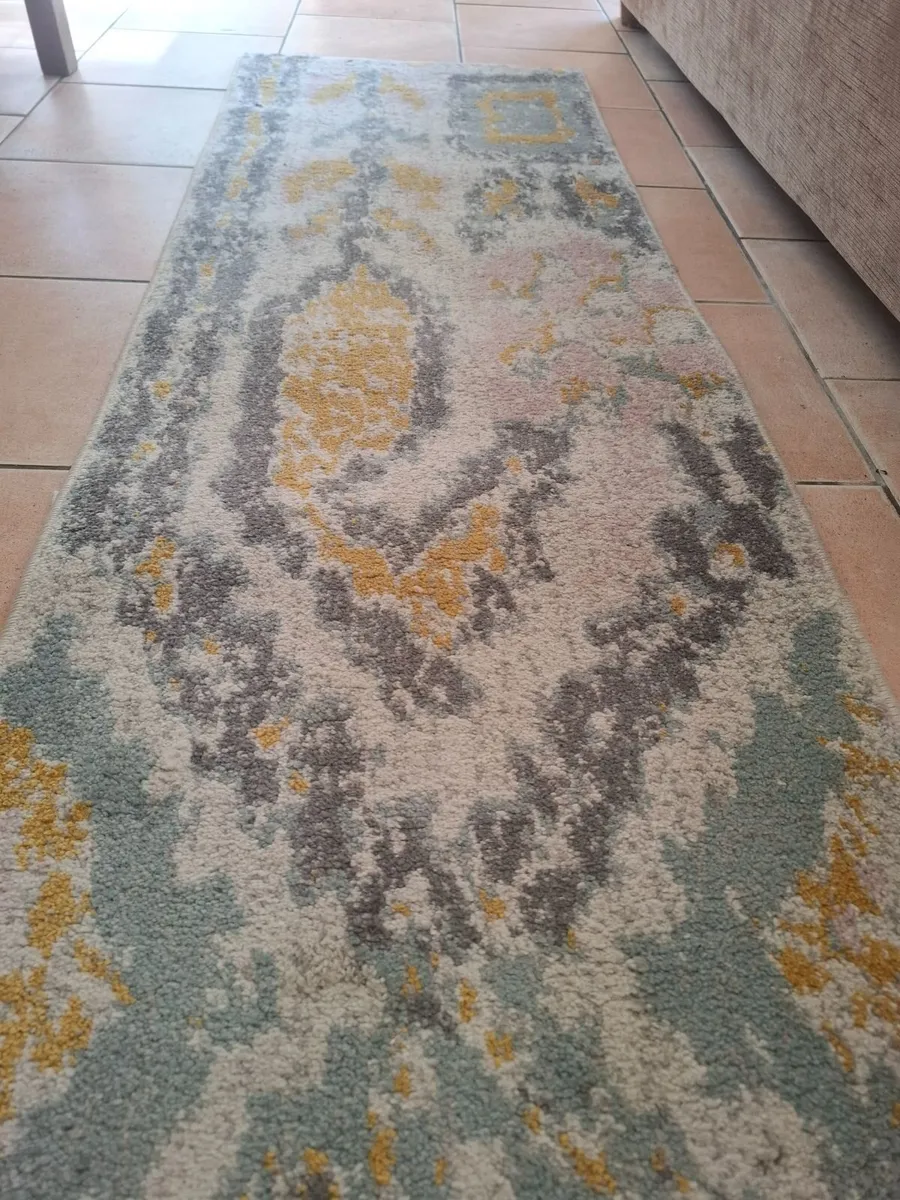 Runner rug - Image 1