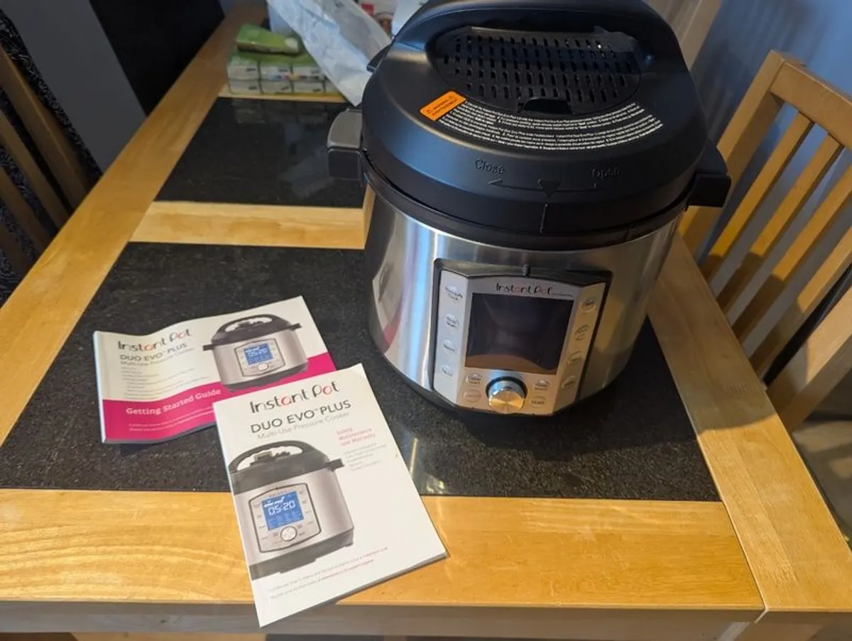 Instant Pot Due Evo Plus - Image 1