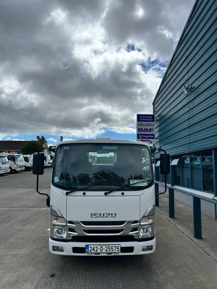 2024 ISUZU NLR - Image 3