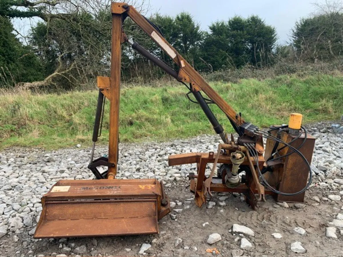 MCCONNEL PA32 RH CUT HEDGER - Image 2